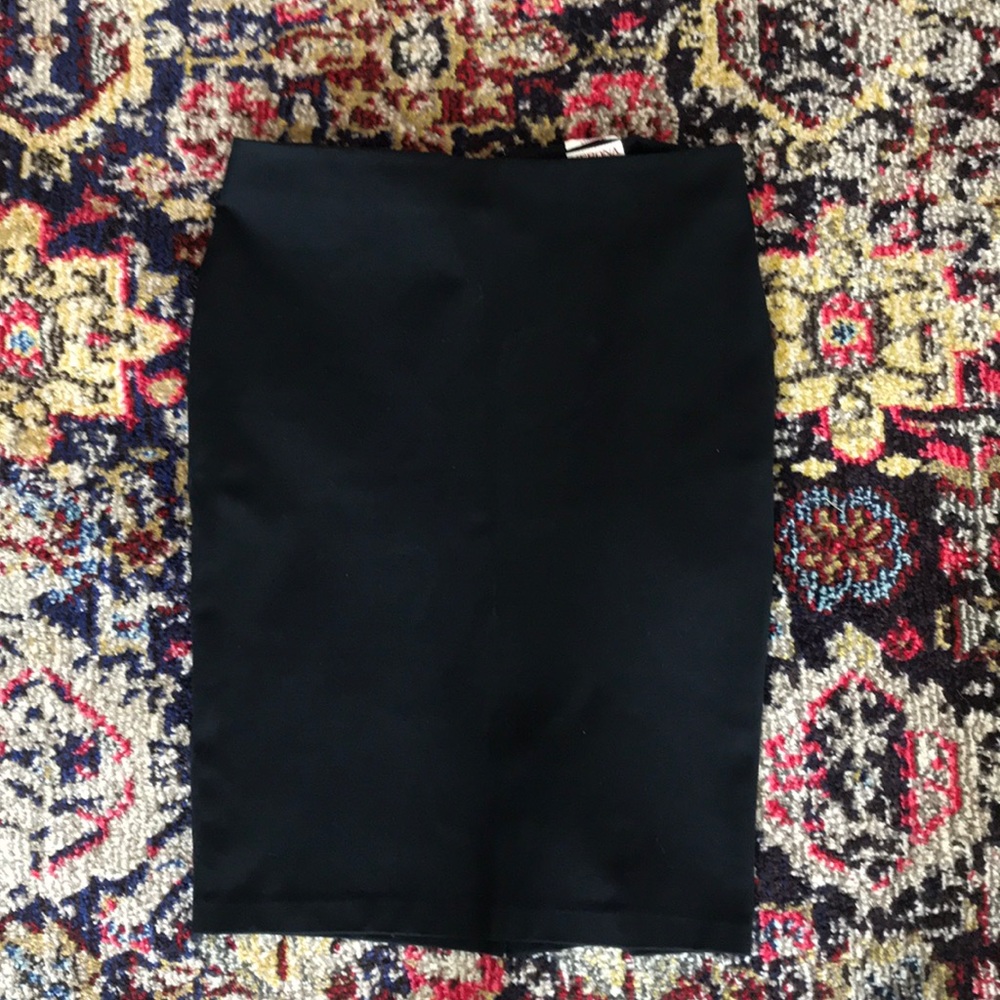 Black pencil skirt